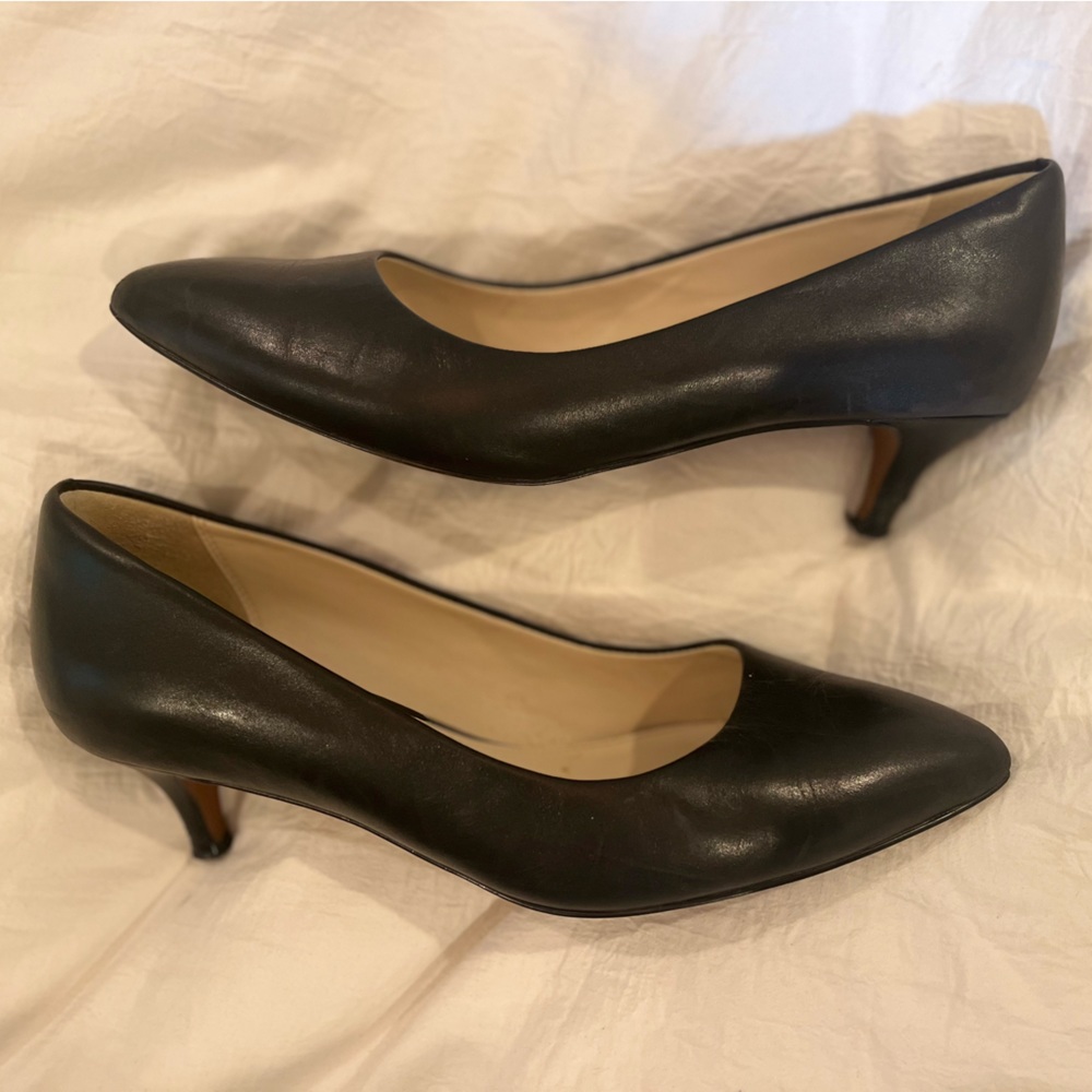 Cole Haan kitten heel pumps - size 8.5